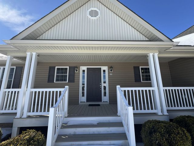 32 RIVERHEAD DR, Staunton, VA 24401