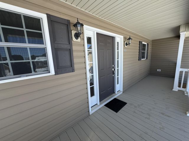 32 RIVERHEAD DR, Staunton, VA 24401