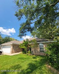 710 S Hill Court, Biloxi, MS 39532