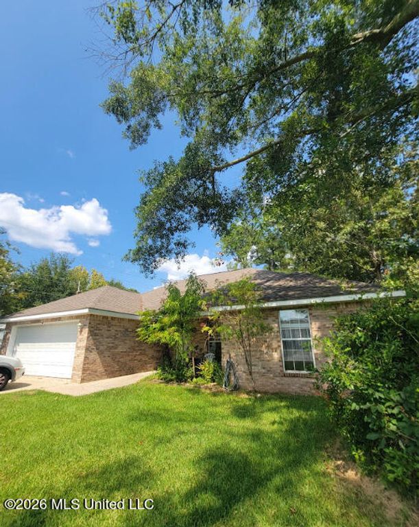 710 S Hill Court, Biloxi, MS 39532
