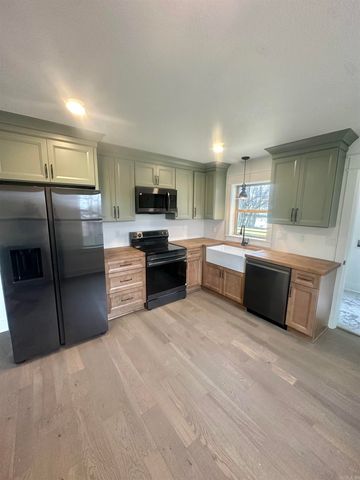 104 Olive St, Pocahontas, AR 72455