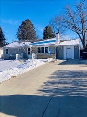 819 Sunset Drive, Elmira, NY 14905