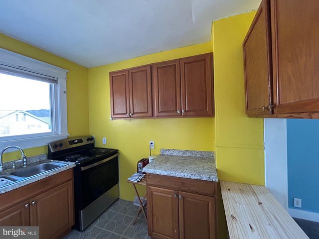 2 EVERGREEN TER, Cumberland, MD 21502