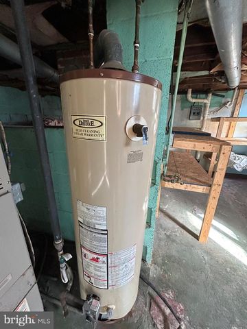 2 EVERGREEN TER, Cumberland, MD 21502