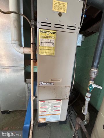 2 EVERGREEN TER, Cumberland, MD 21502