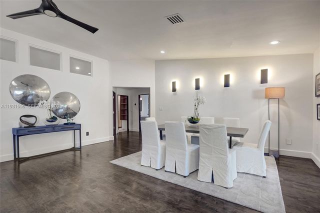 21440 Highland Lakes Blvd, Miami, FL 33179