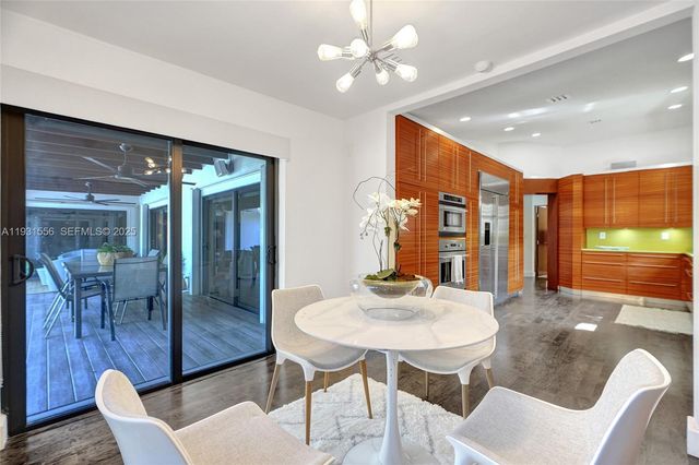 21440 Highland Lakes Blvd, Miami, FL 33179