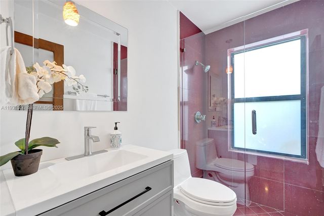 21440 Highland Lakes Blvd, Miami, FL 33179