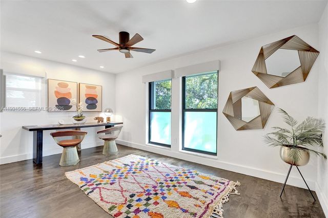 21440 Highland Lakes Blvd, Miami, FL 33179