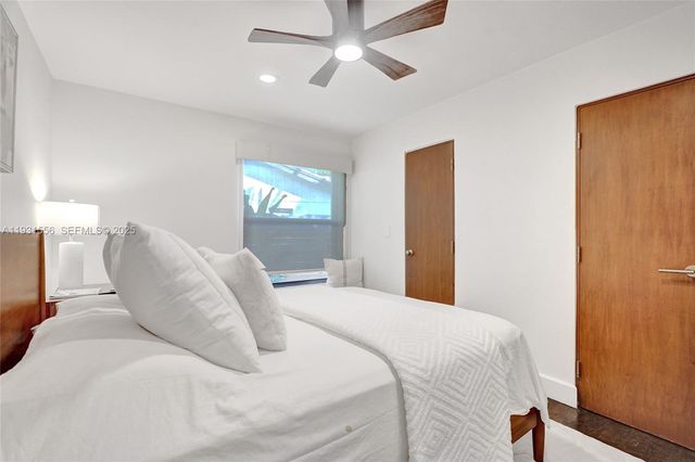 21440 Highland Lakes Blvd, Miami, FL 33179