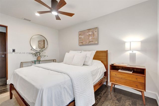 21440 Highland Lakes Blvd, Miami, FL 33179