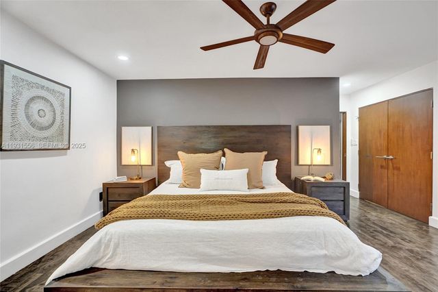 21440 Highland Lakes Blvd, Miami, FL 33179