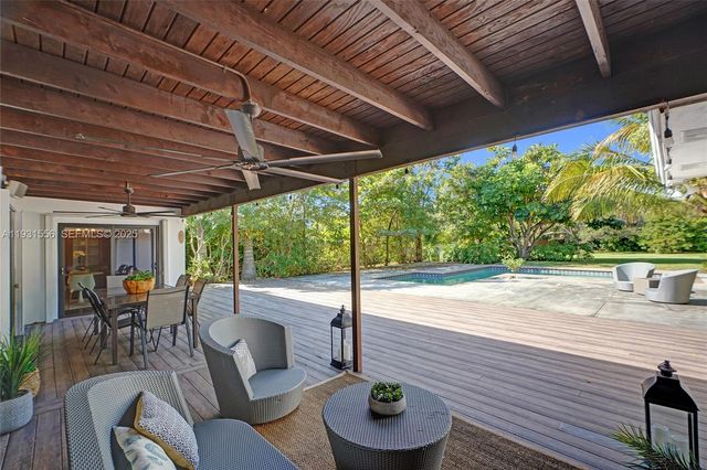 21440 Highland Lakes Blvd, Miami, FL 33179