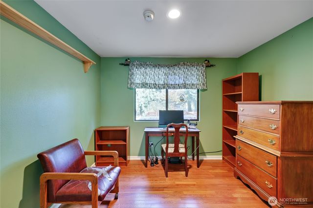 2120 NE Edwin Court, Poulsbo, WA 98370