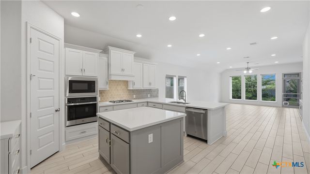723 Arroyo Dorado, New Braunfels, TX 78130
