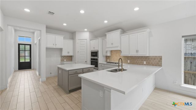 723 Arroyo Dorado, New Braunfels, TX 78130