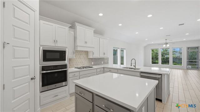 723 Arroyo Dorado, New Braunfels, TX 78130