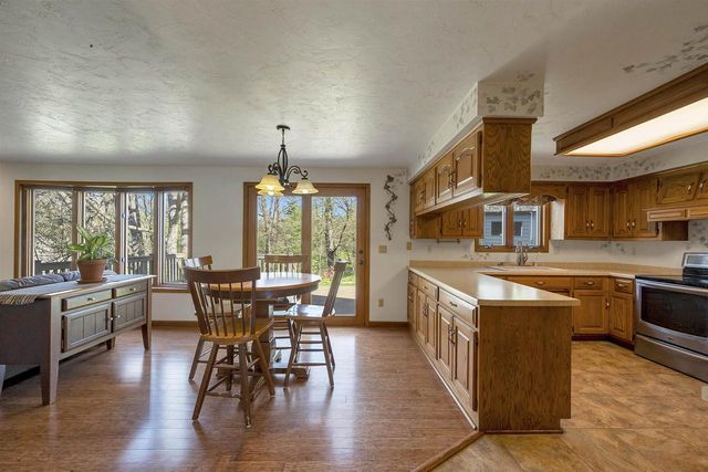 2941 MAYFLOWER ROAD, Green Bay, WI 54311