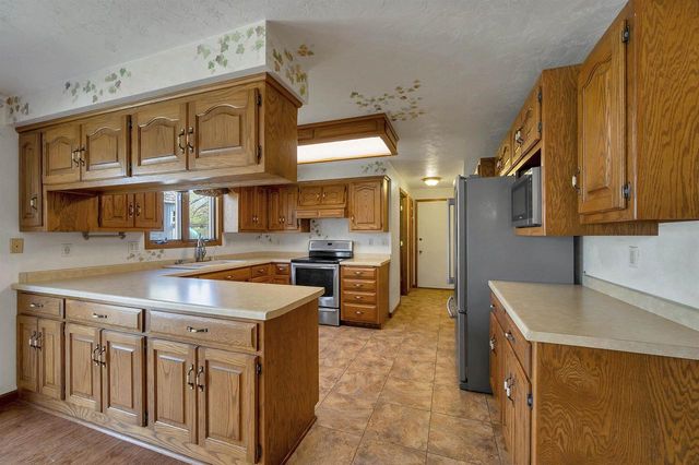 2941 MAYFLOWER ROAD, Green Bay, WI 54311