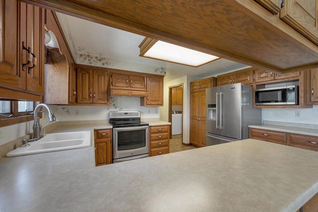 2941 MAYFLOWER ROAD, Green Bay, WI 54311