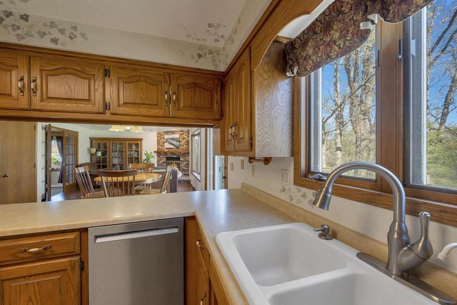 2941 MAYFLOWER ROAD, Green Bay, WI 54311