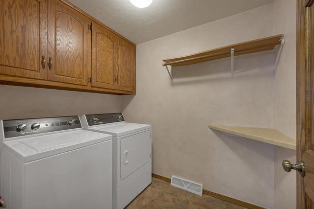 2941 MAYFLOWER ROAD, Green Bay, WI 54311