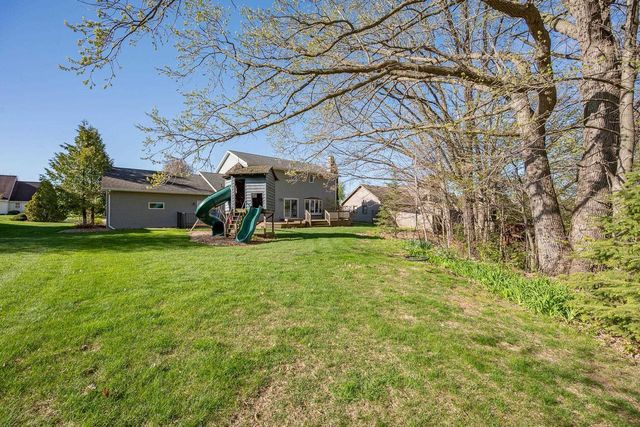 2941 MAYFLOWER ROAD, Green Bay, WI 54311