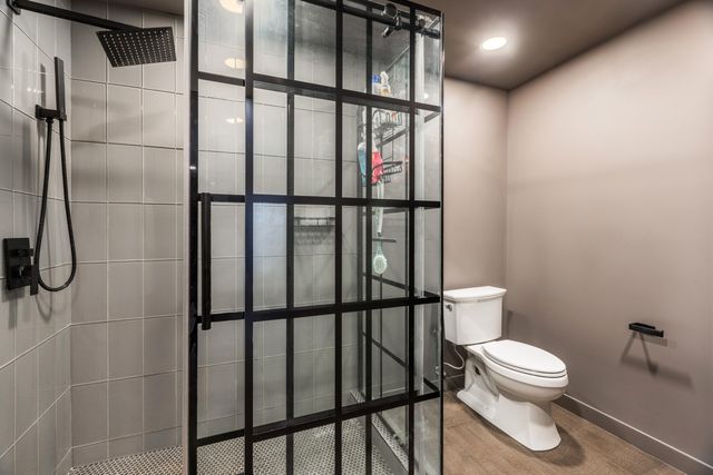 12 Lakeshore Drive NE, Albuquerque, NM 87112