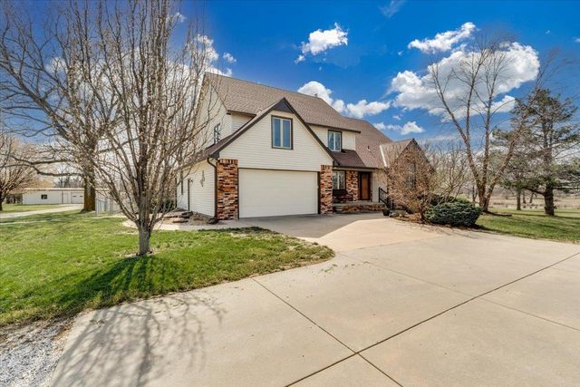 1625 E Sunnydale Lake Cir, Valley Center, KS 67147