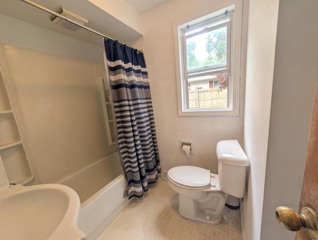 1416 Blodgett LANE, Delavan, WI 53115