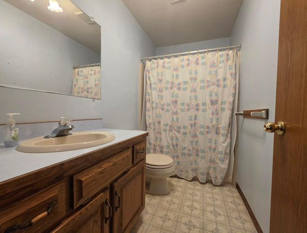 35448 Highway 47 NW, Cambridge, MN 55008