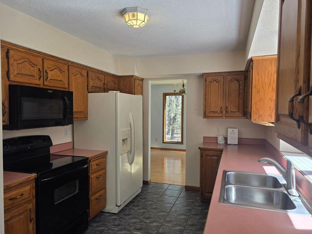 35448 Highway 47 NW, Cambridge, MN 55008