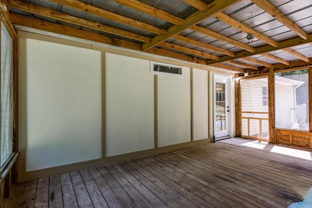 2479 Shut In Gap Road, Spring City, TN 37381