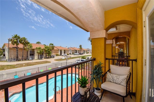 15422 Seamount Cay Ct 203, Corpus Christi, TX 78418