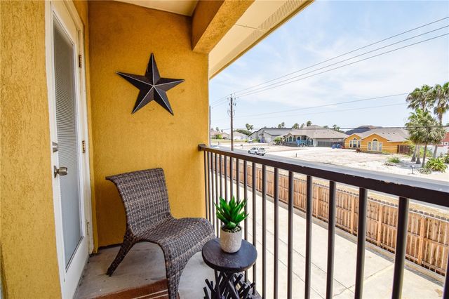 15422 Seamount Cay Ct 203, Corpus Christi, TX 78418