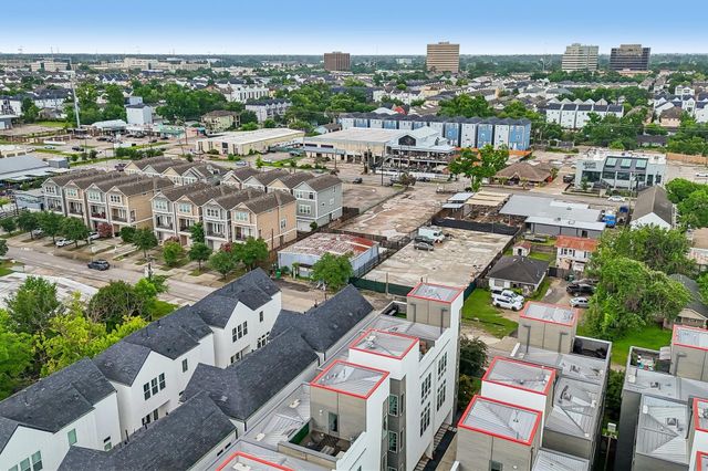 1166 W 19th Street, Houston, TX 77008
