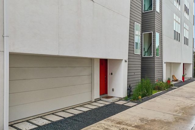 1166 W 19th Street, Houston, TX 77008