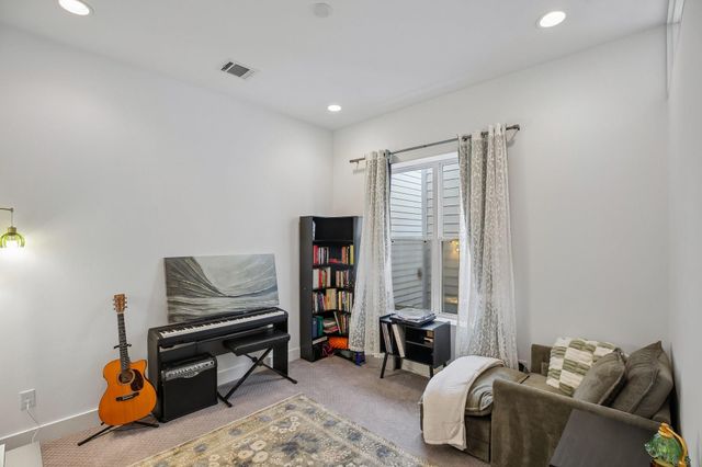 1166 W 19th Street, Houston, TX 77008