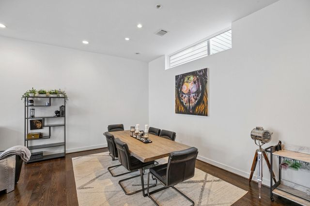 1166 W 19th Street, Houston, TX 77008
