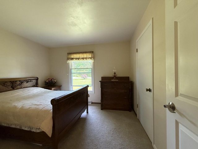 W290N8275 Florencetta HEIGHTS, Hartland, WI 53029