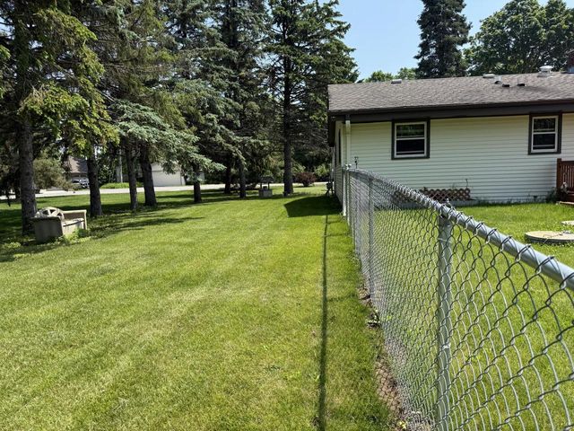 W290N8275 Florencetta HEIGHTS, Hartland, WI 53029