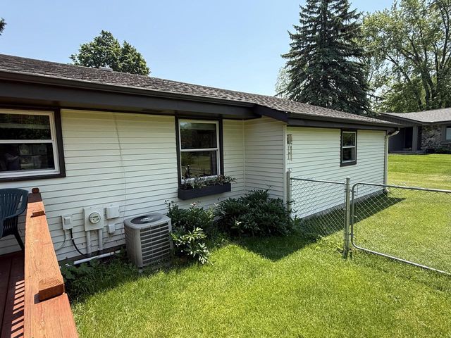 W290N8275 Florencetta HEIGHTS, Hartland, WI 53029
