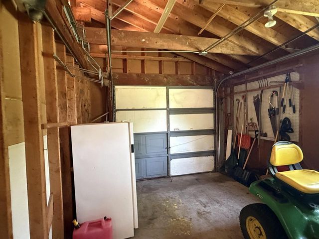 W290N8275 Florencetta HEIGHTS, Hartland, WI 53029