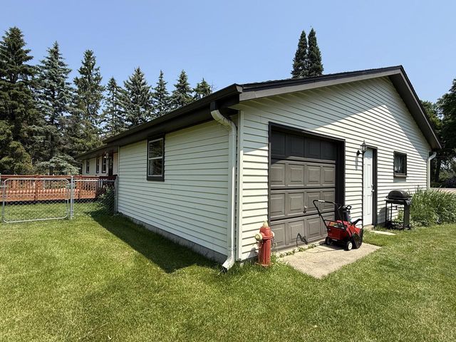 W290N8275 Florencetta HEIGHTS, Hartland, WI 53029