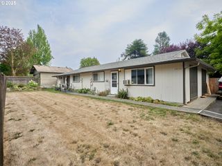 1854 H St, Washougal, WA 98671