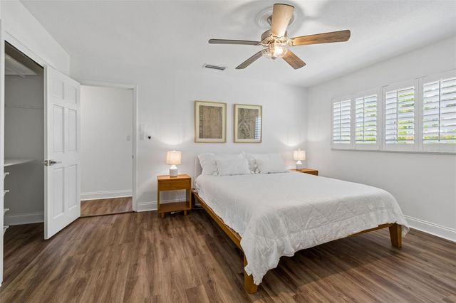 2540 LAKE ELLEN CIRCLE, Tampa, FL 33618