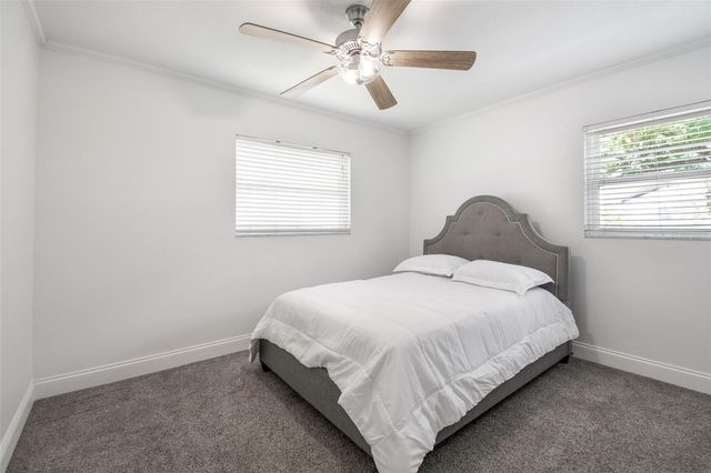 2540 LAKE ELLEN CIRCLE, Tampa, FL 33618