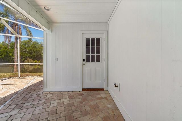 2540 LAKE ELLEN CIRCLE, Tampa, FL 33618