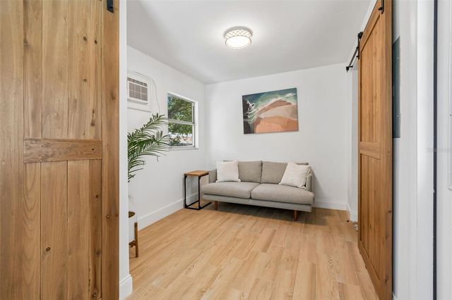 2540 LAKE ELLEN CIRCLE, Tampa, FL 33618