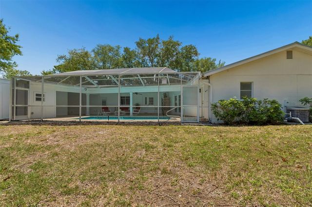 2540 LAKE ELLEN CIRCLE, Tampa, FL 33618